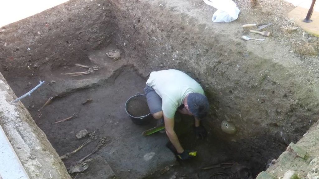 Arqueólogos trabajando
