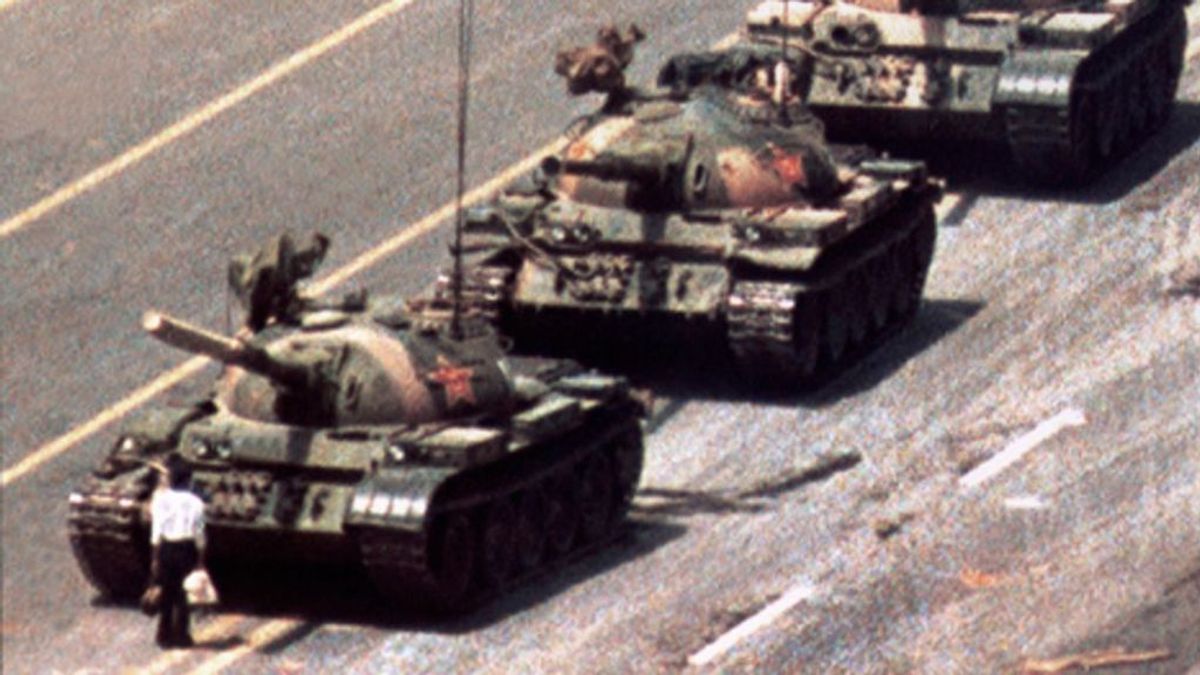 Fallece Charlie Cole, el fotógrafo de la icónica instantánea de la plaza de Tiananmen