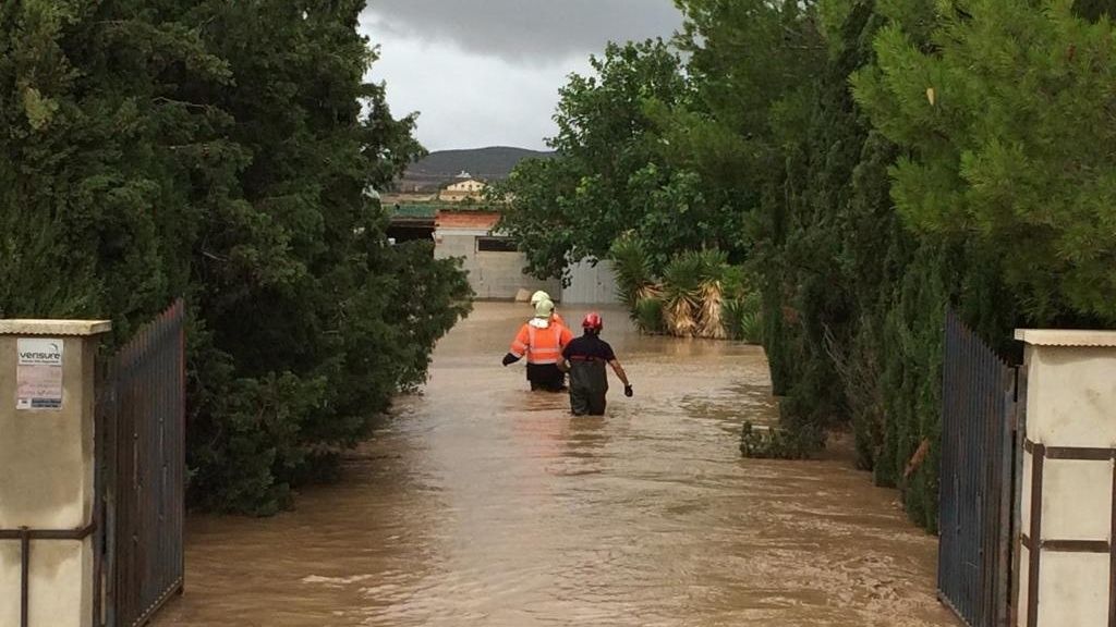 Imágenes del devastador temporal que anega Alicante y Murcia