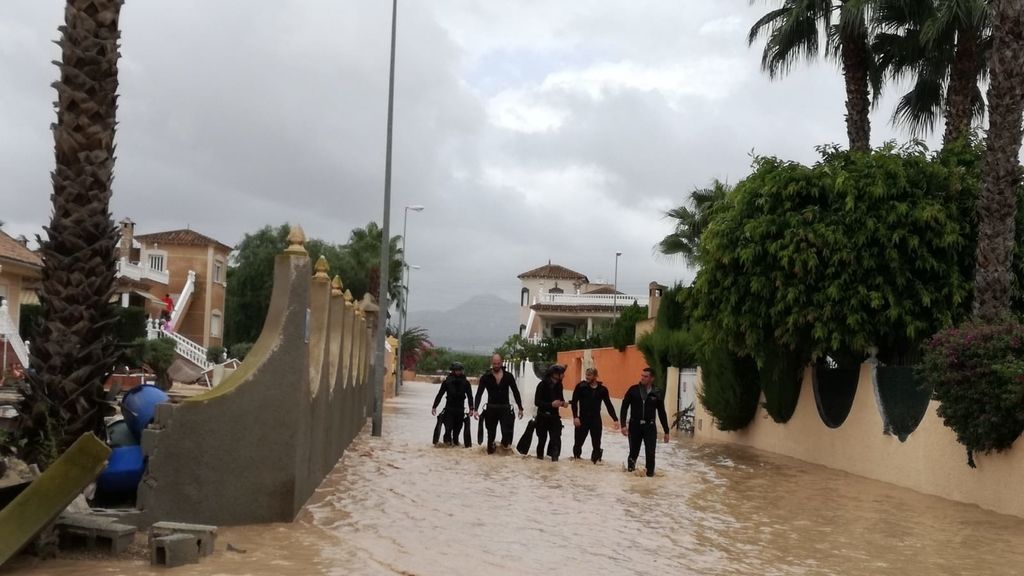 Las espectaculares imágenes de los boinas verdes en acción por la DANA