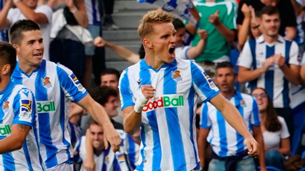 Moyá y Odegaard acaban con el pleno de victoria del Atlético de Madrid en LaLiga (2-0) Moyá y Odegaard acaban con el pleno de victoria del Atlético de Madrid en LaLiga (2-0)