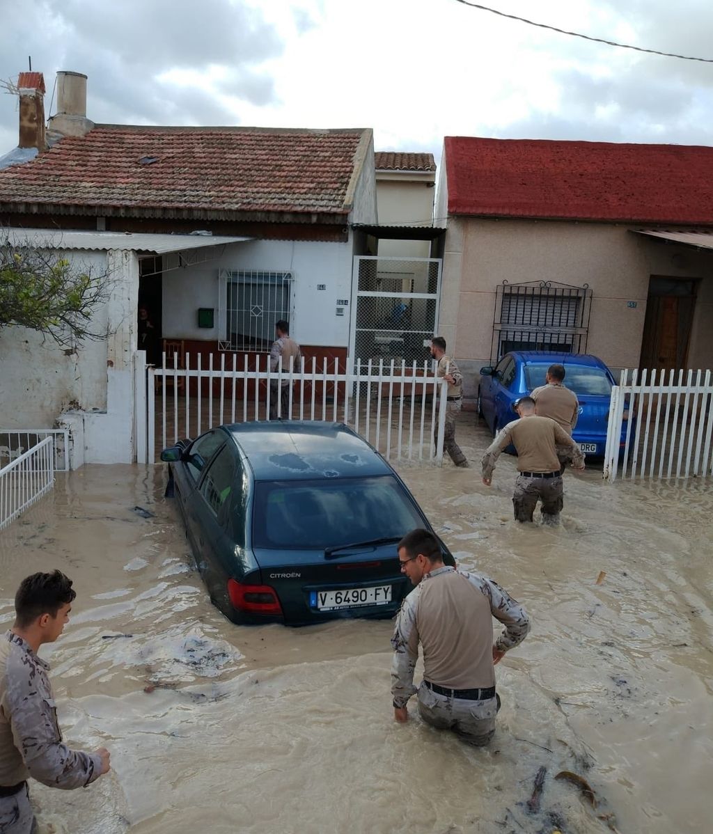 Las espectaculares imágenes de los boinas verdes en acción por la DANA