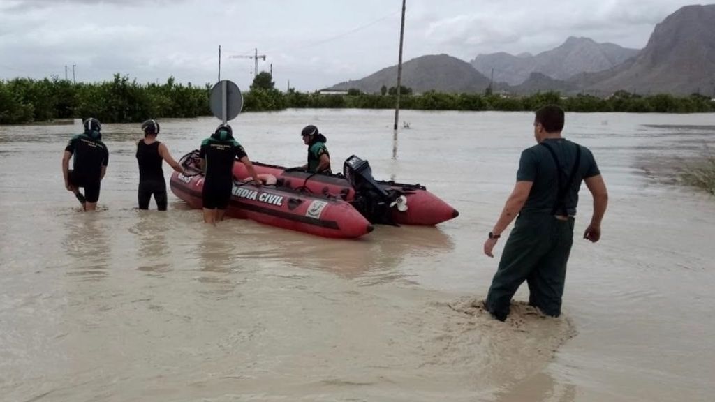 La Guardia Civil rescata a 650 personas en las zonas de Alicante afectadas por la DANA desde el miércoles