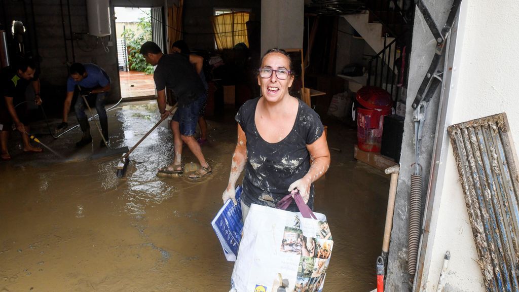 Solidaridad y tragedia: Las dos caras de la devastadora gota fría en imágenes