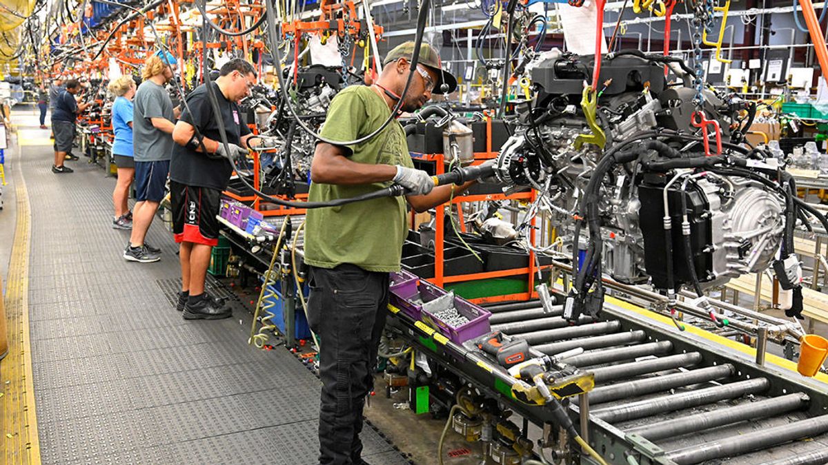 46.000 trabajadores de General Motors, llamados a la huelga indefinida 46.000 trabajadores de General Motors, llamados a la huelga indefinida