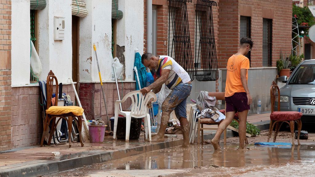 Ciudadanos afectados por la DANA