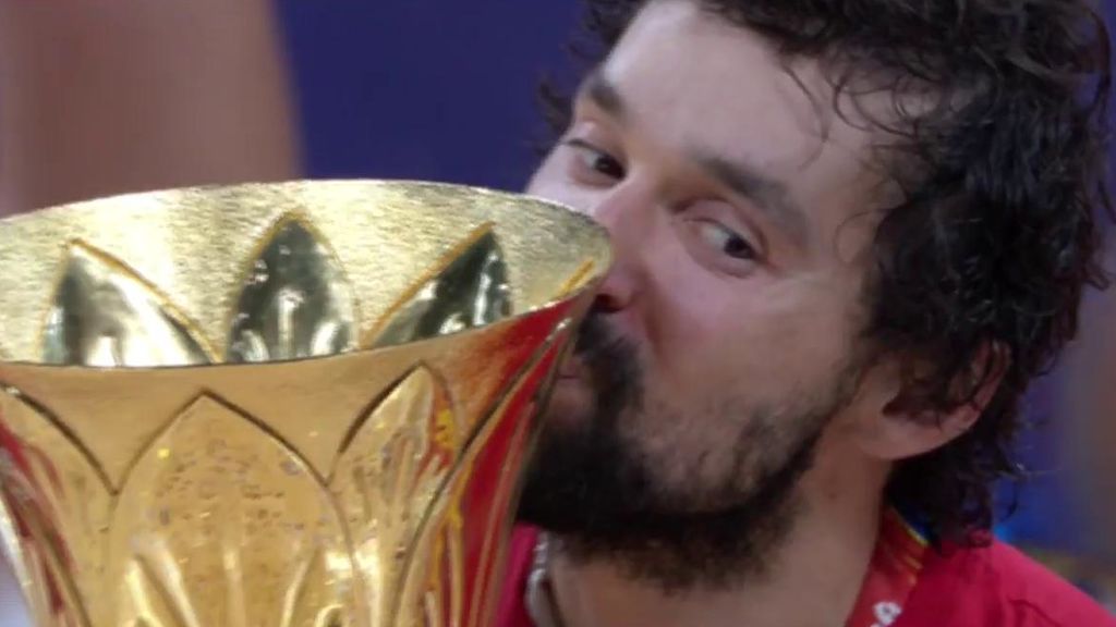 La celebración en el vestuario de la selección española
