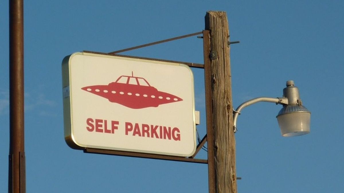 Se acerca la fecha de la locura viral del Área 51: detienen a los primeros caza aliens por colarse en el recinto