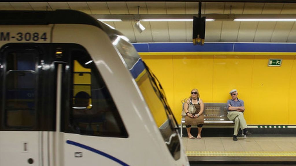 Suspendida la línea 7 de metro entre las estaciones de Canal y Peñagrande Suspendida la línea 7 de metro entre las estaciones de Canal y Peñagrande