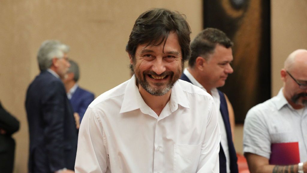 Una jueza de Madrid cita a tres diputados de Podemos, sin ser competente y Mayoral no acude Una jueza de Madrid cita a tres diputados de Podemos, sin ser competente y Mayoral no acude