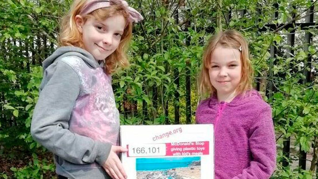 Dos niñas logran que Burger King Y Mc Donald's eliminen los juguetes de plástico de sus menús infantiles Dos niñas logran que Burger King Y Mc Donald's eliminen los juguetes de plástico de sus menús infantiles