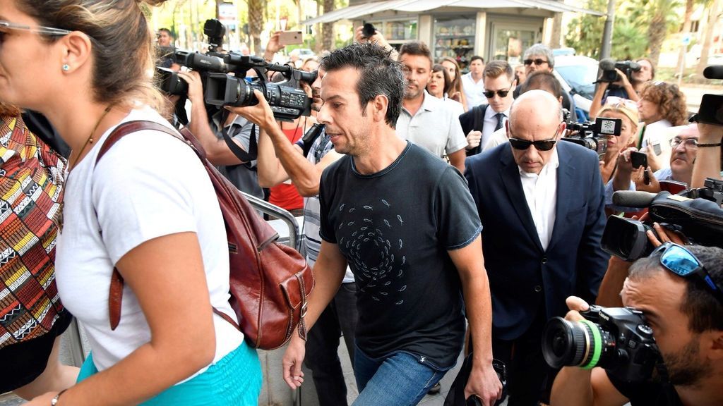 El padre de Gabriel, sobre la culpabilidad de Ana Julia: "Los piscópatas tiene que estar encerrados" El padre de Gabriel, sobre la culpabilidad de Ana Julia: "Los piscópatas tiene que estar encerrados"