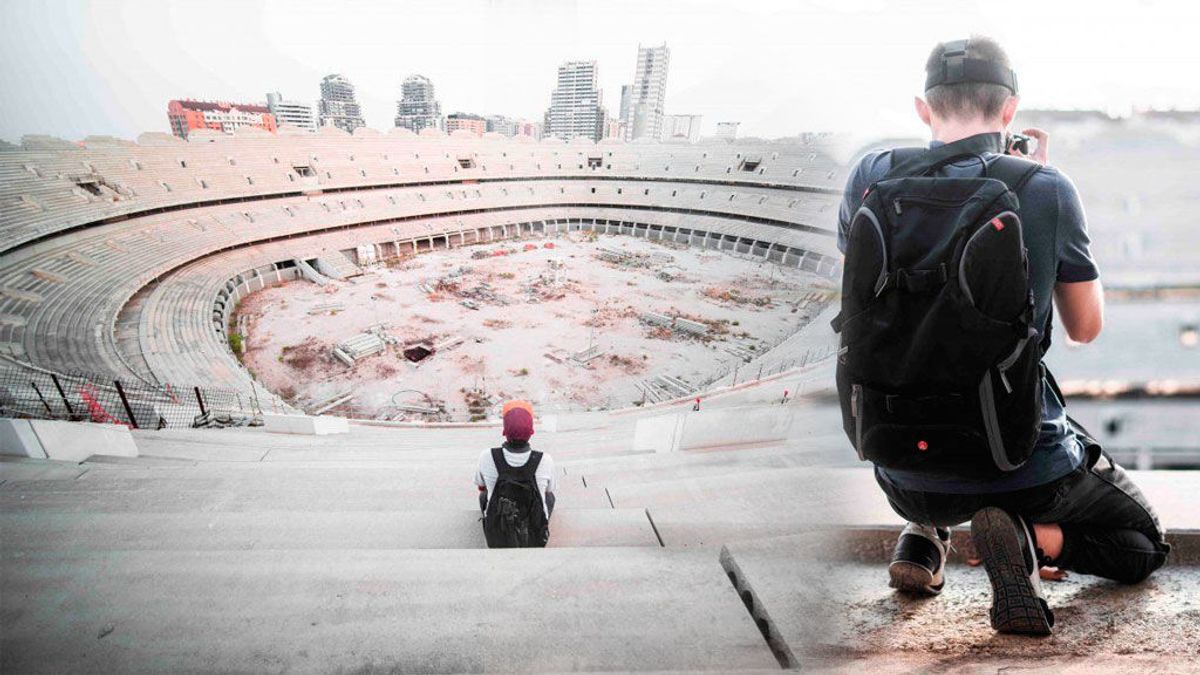 Dos youtubers se cuelan en el Nuevo Estadio del Valencia y muestran el abandono de sus obras Dos youtubers se cuelan en el Nuevo Estadio del Valencia y muestran el abandono de sus obras