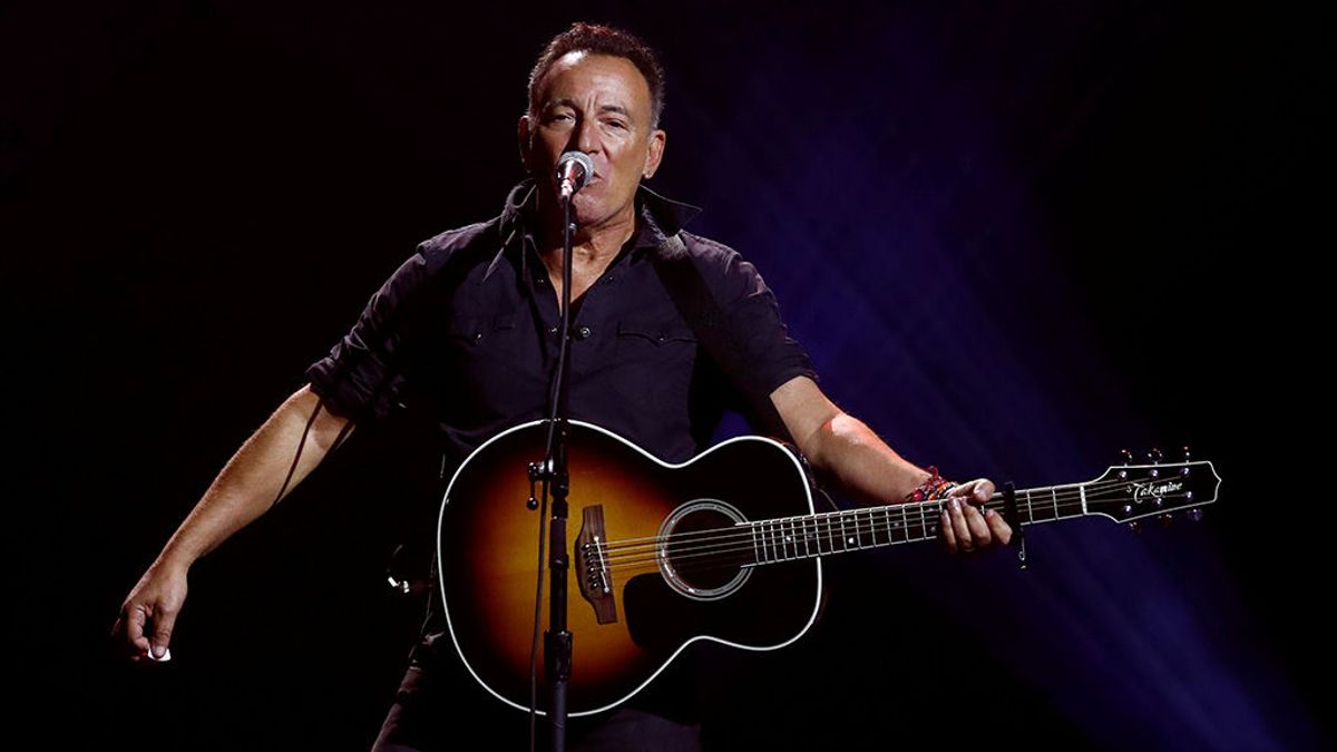Bruce llega a los 70 años saldando cuentas Bruce llega a los 70 años saldando cuentas