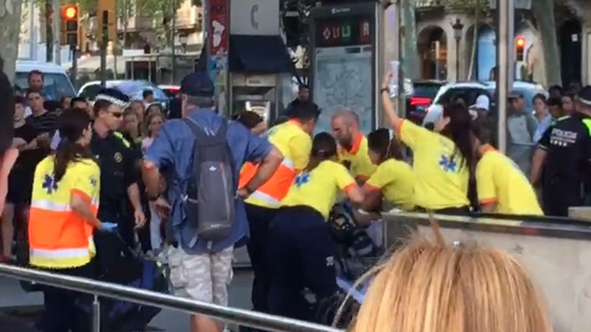 Muere el menor de 17 años herido grave por arma blanca en una reyerta en el Metro de Barcelona