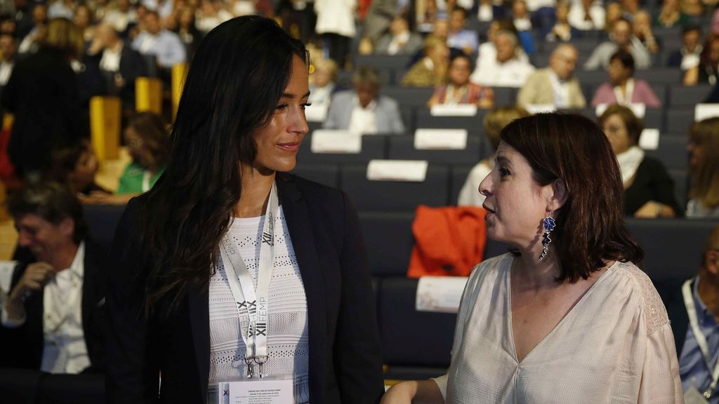 Villacís, a Vox: "Nadie debería utilizar el minuto de silencio por una mujer asesinada para hacer política" Villacís, a Vox: "Nadie debería utilizar el minuto de silencio por una mujer asesinada para hacer política"
