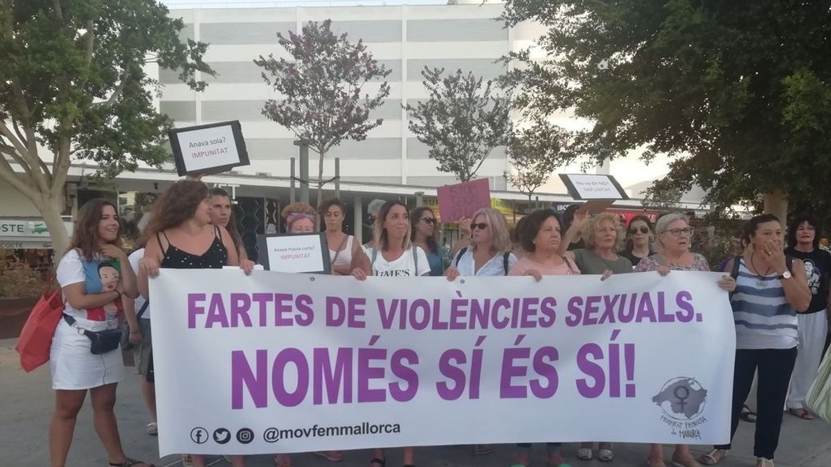 Una joven alemana denuncia una violación en el baño de un local de fiesta en Playa de Palma, en Mallorca