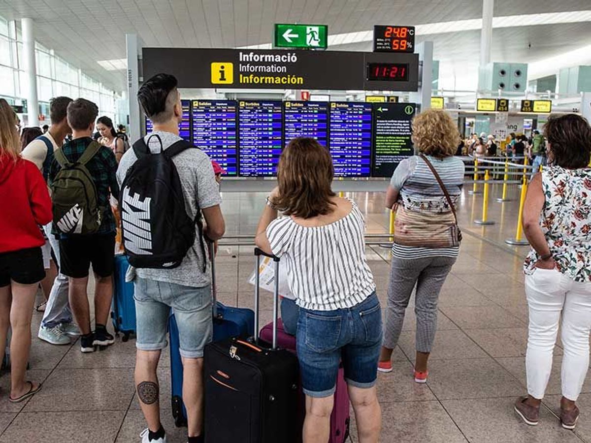 hospital Subvención antes de 206 vuelos cancelados en El Prat por la huelga de Iberia - NIUS