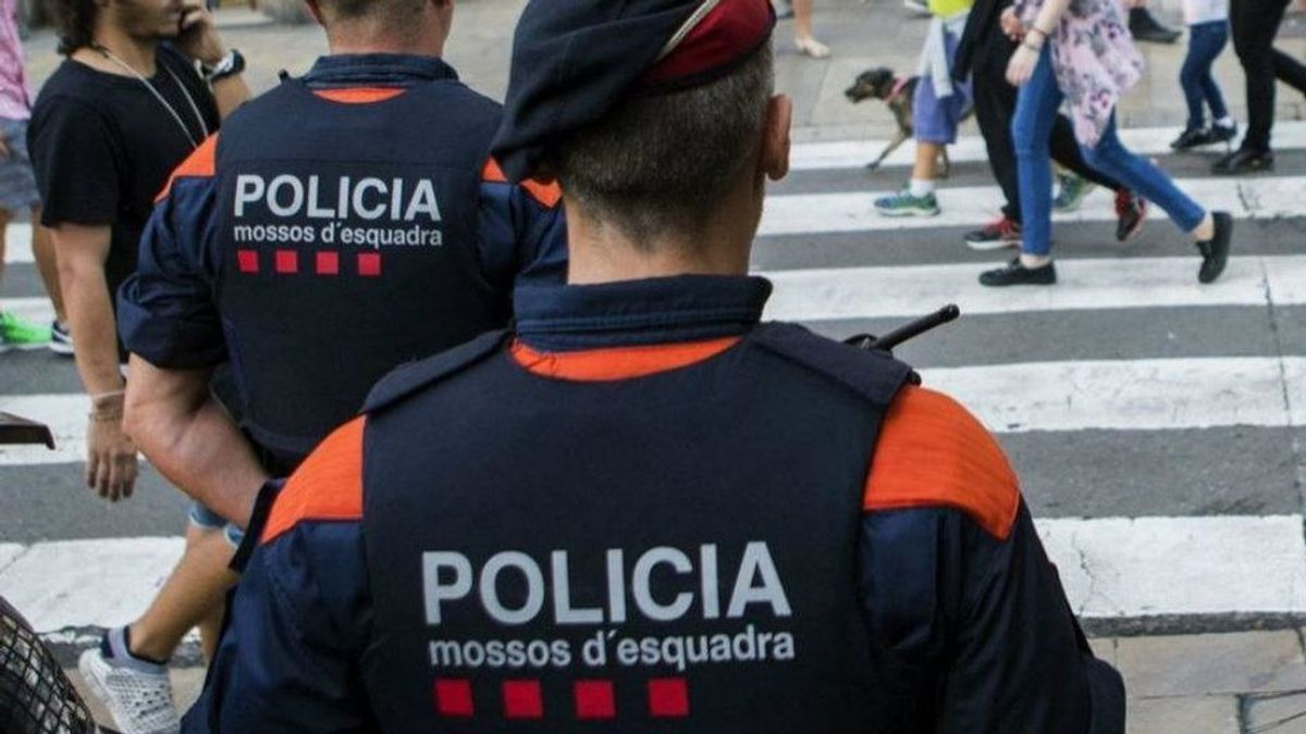 Detenido un hombre por herir a otro con un arma blanca en Barcelona