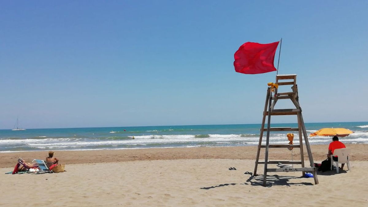 Cinco muertos por ahogamiento en menos de 24 horas en las playas valencianas Cinco muertos por ahogamiento en menos de 24 horas en las playas valencianas