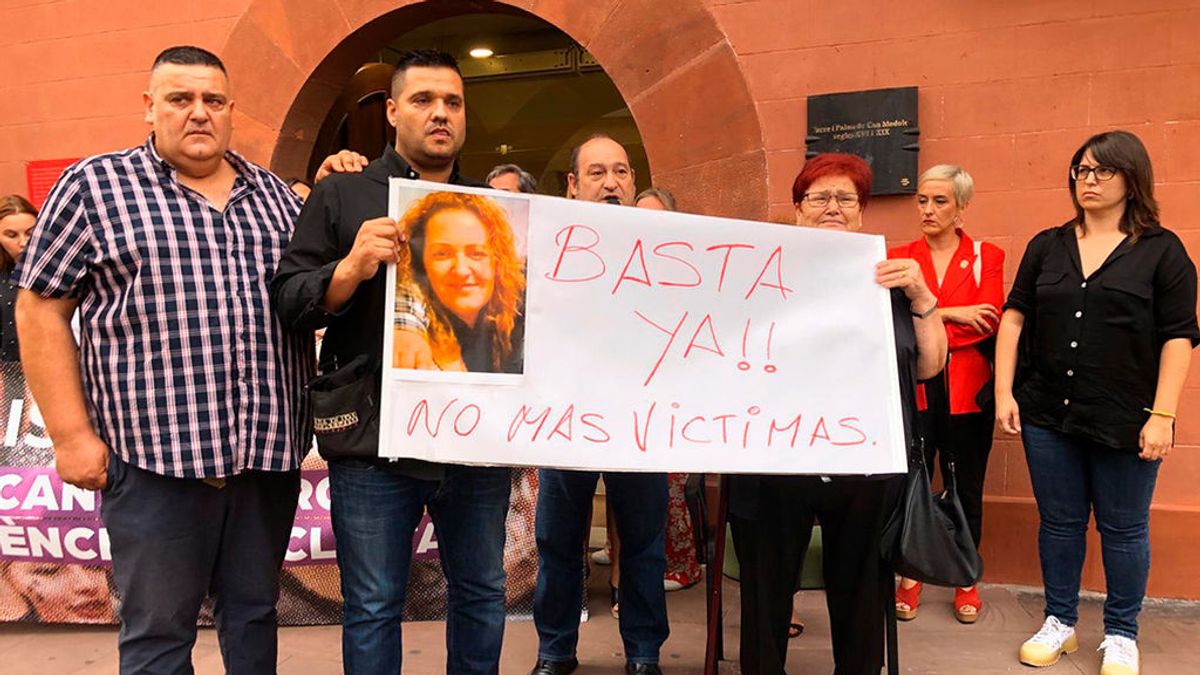 "La grabó mientras agonizaba y pedía una coca-cola que le hubiera salvado la vida" "La grabó mientras agonizaba y pedía una coca-cola que le hubiera salvado la vida"