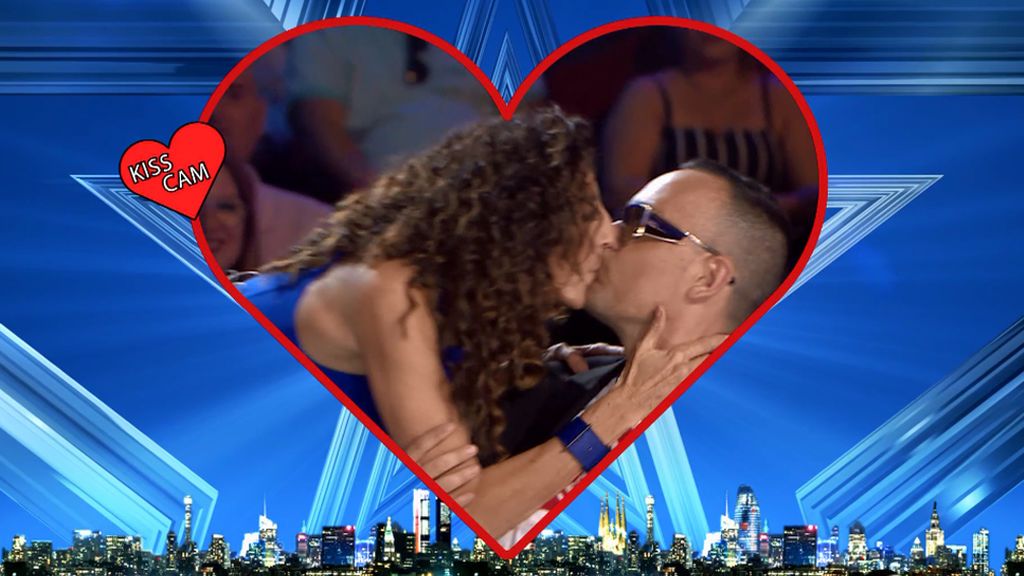 Paz Padilla y Risto Mejide estrenan la 'kiss cam' de 'Got Talent' con un besazo