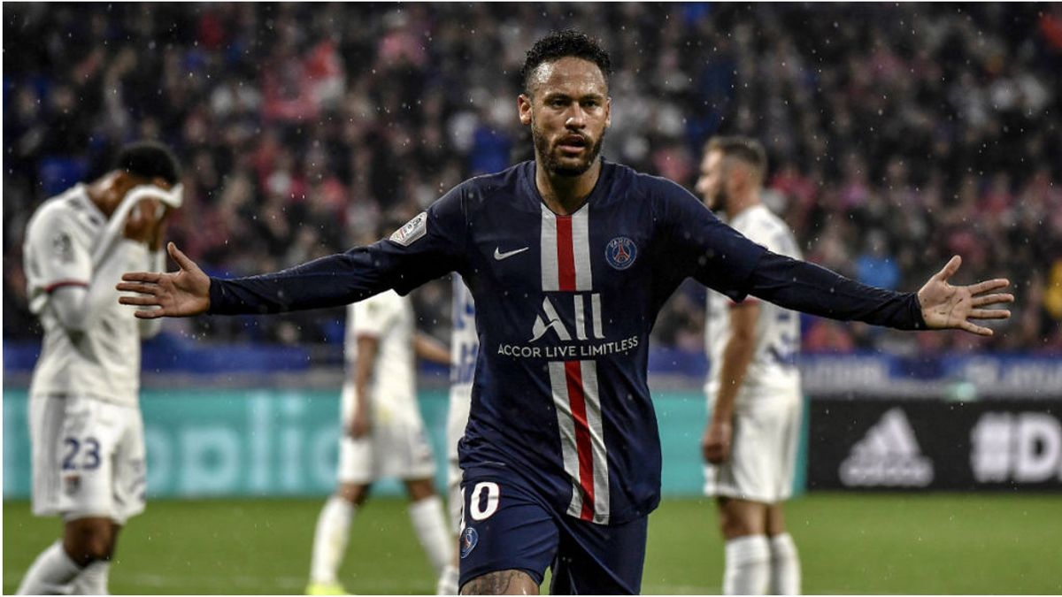 Neymar vuelve a marcar un golazo y ya piden el 'Balón de Oro' para el brasileño Neymar vuelve a marcar un golazo y ya piden el 'Balón de Oro' para el brasileño