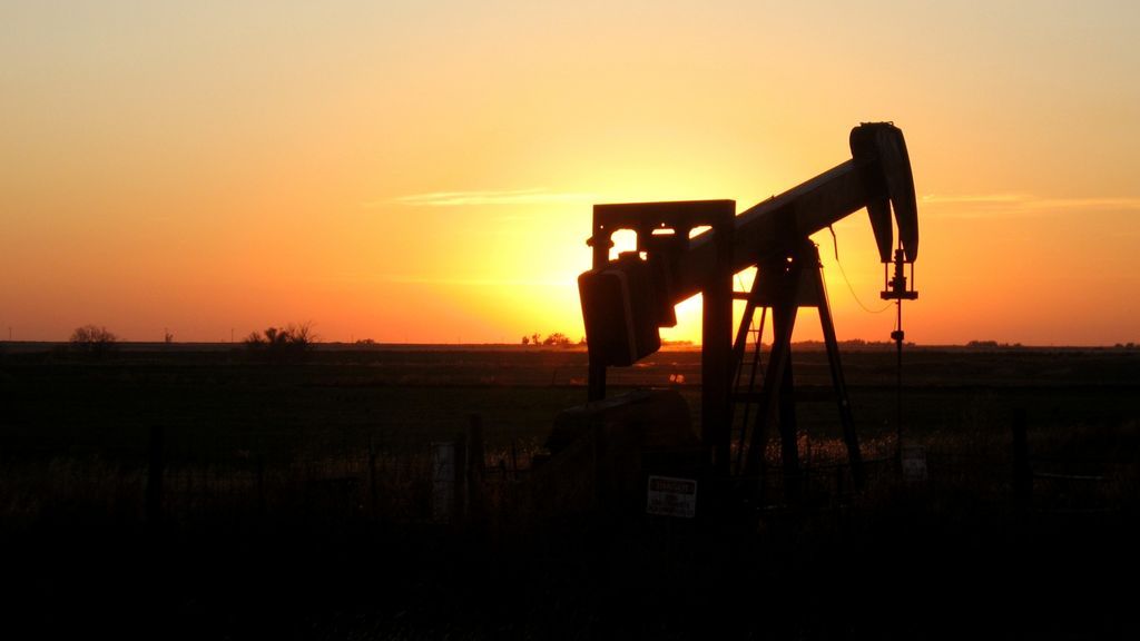 oklahoma-sunset-oil-rig