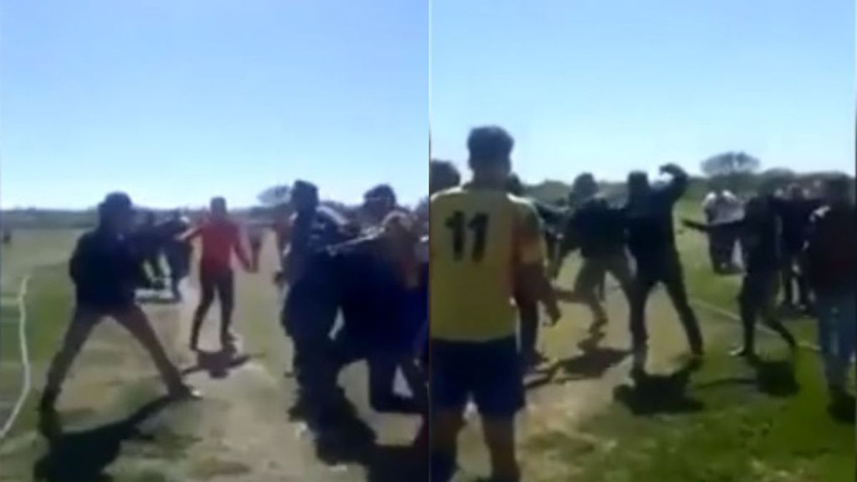 Tremenda pelea entre padres, jugadores y entrenadores en un partido de juveniles Tremenda pelea entre padres, jugadores y entrenadores en un partido de juveniles