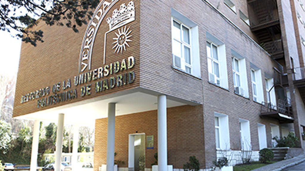 Fachada de la Universidad Politécnica de Madrid
