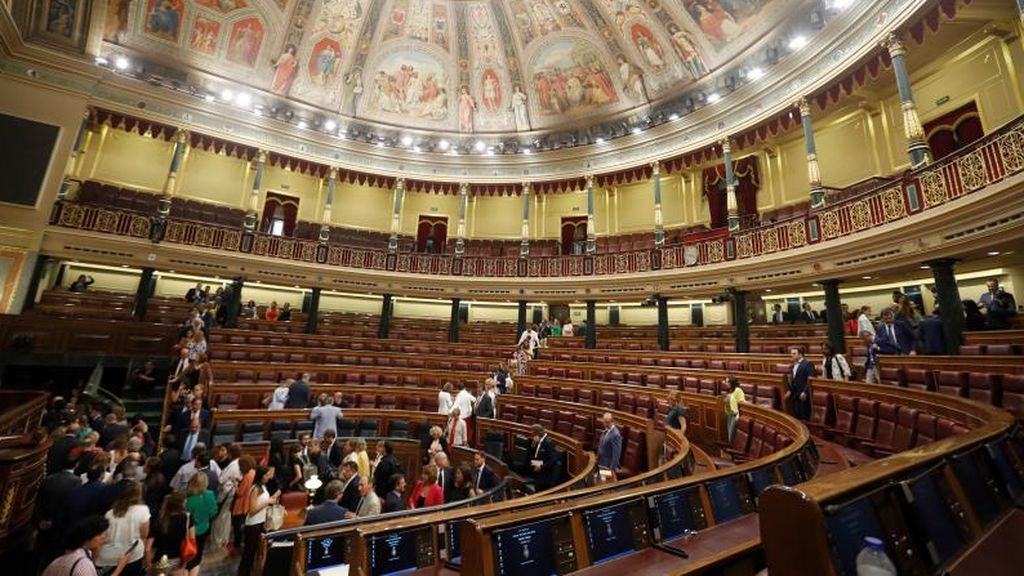 La desconfianza en los políticos alcanza un récord histórico La desconfianza en los políticos alcanza un récord histórico