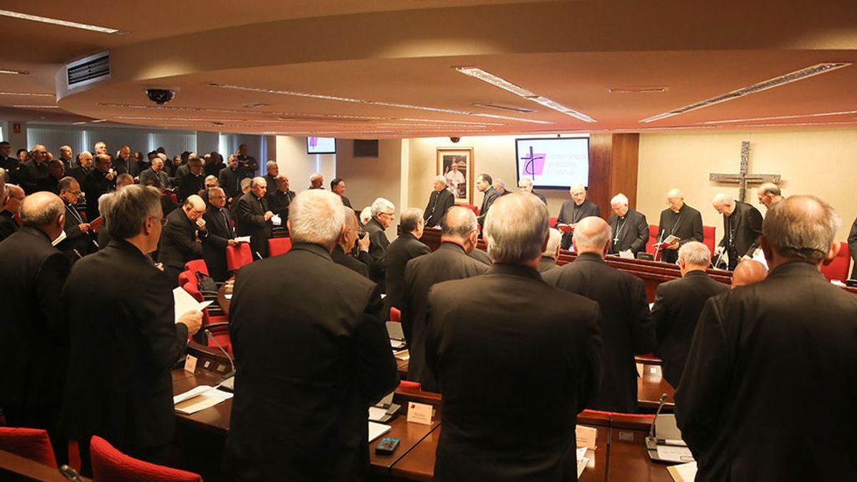 La Iglesia española tendrá oficinas para denunciar abusos a menores La Iglesia española tendrá oficinas para denunciar abusos a menores