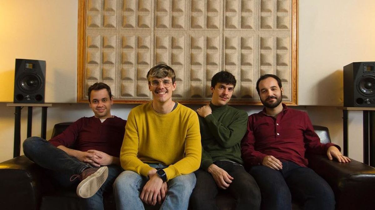 Blanco Piñata, el grupo que ha hecho ‘El disco del año’ y al que estamos enganchados en 'loop' Blanco Piñata, el grupo que ha hecho ‘El disco del año’ y al que estamos enganchados en 'loop'