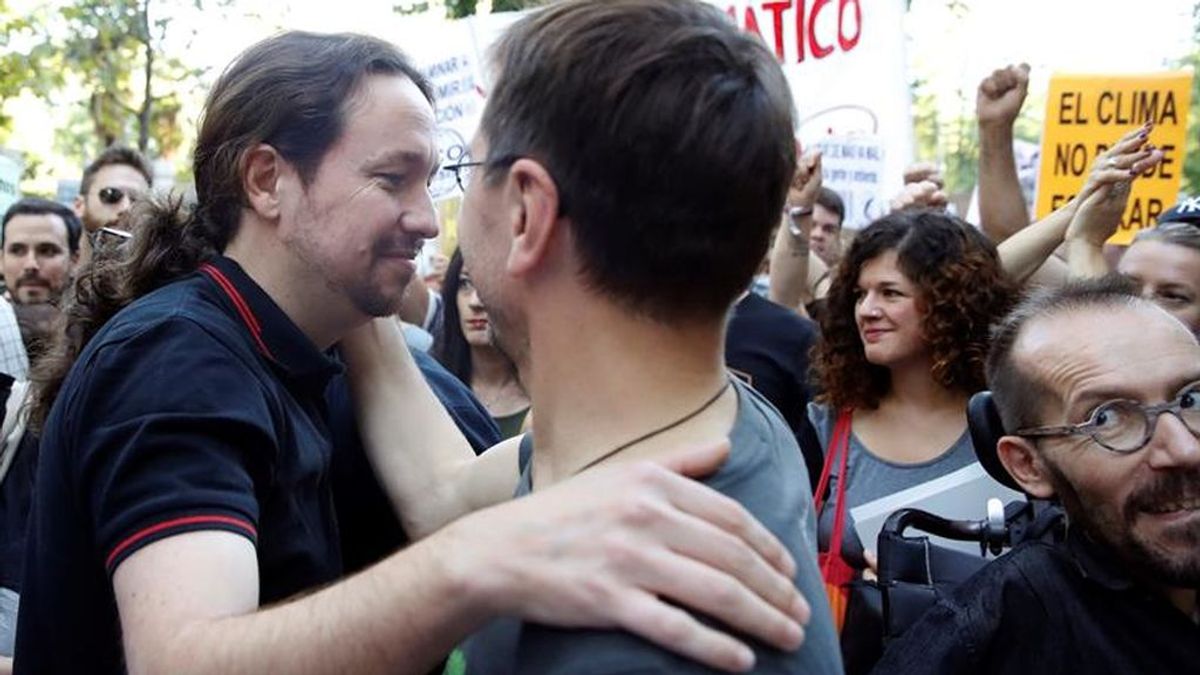 Pablo Iglesias acude a la manifestación del cambio climático con su bebé, Aitana