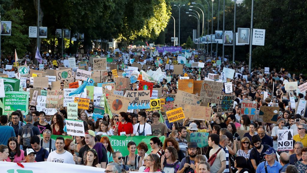 Greta no está sola: Miles de jóvenes se suman al clamor por salvar el planeta