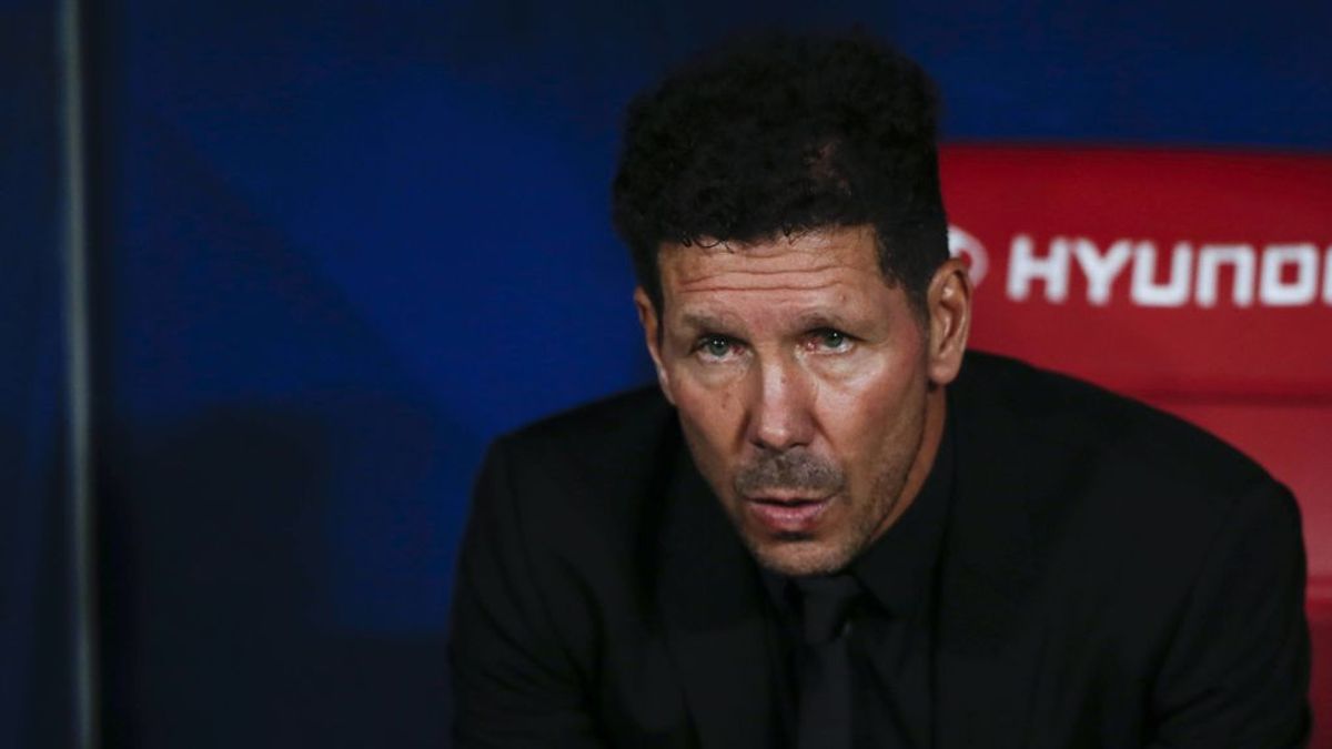 Simeone denuncia en el descanso las palabras de Sergio Ramos al juez de línea: “La puta que te parió”