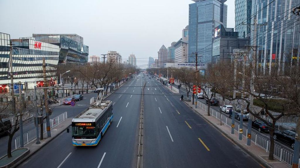 Mueren 36 personas tras chocar un autobús y un camión en el este de China Mueren 36 personas tras chocar un autobús y un camión en el este de China
