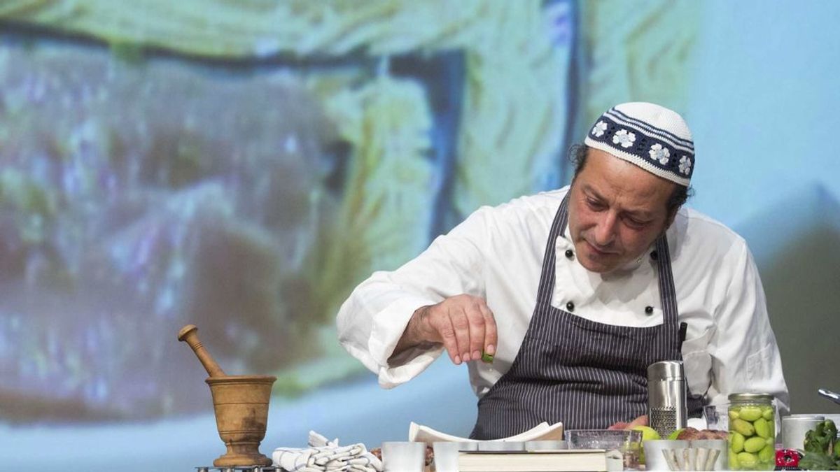 Detienen al famoso chef italiano Carmelo Chiaramonte por posesión de drogas para buscar "nuevos sabores"