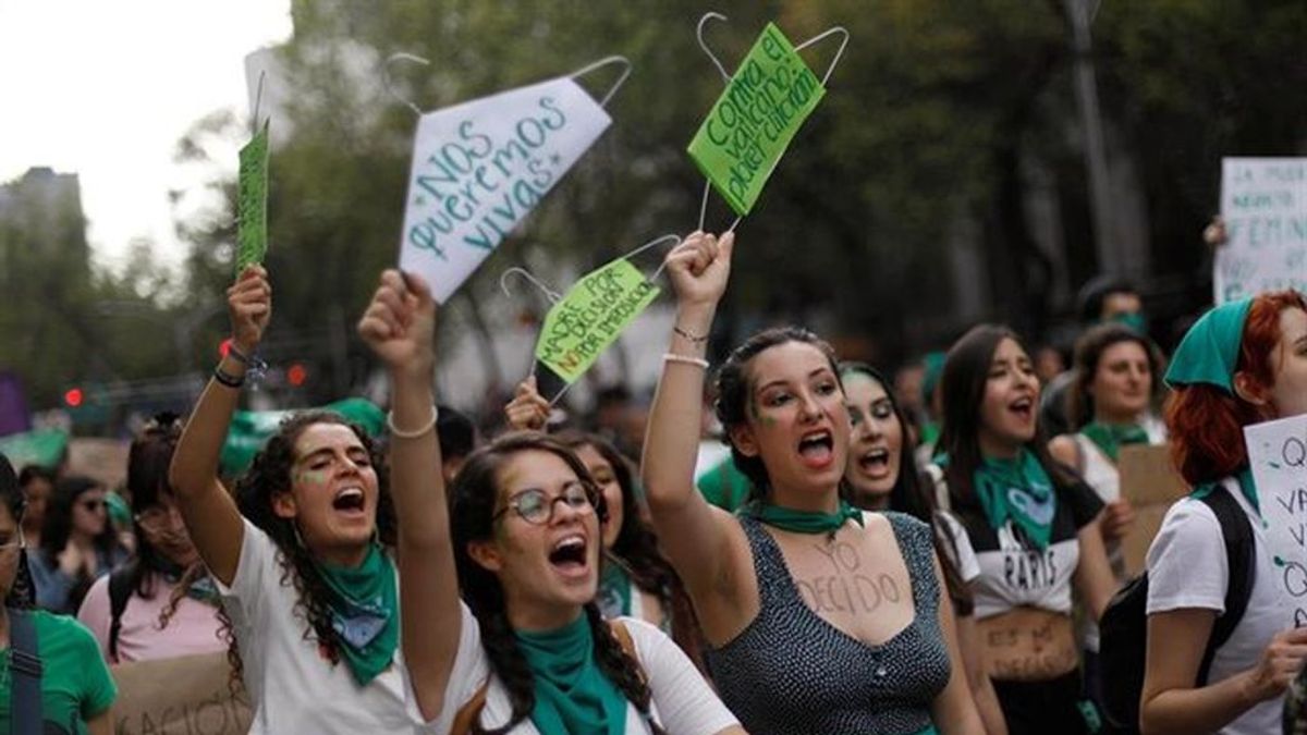 Día Internacional del Aborto Seguro en México: miles de mujeres salen a la calle para pedir su despenalización