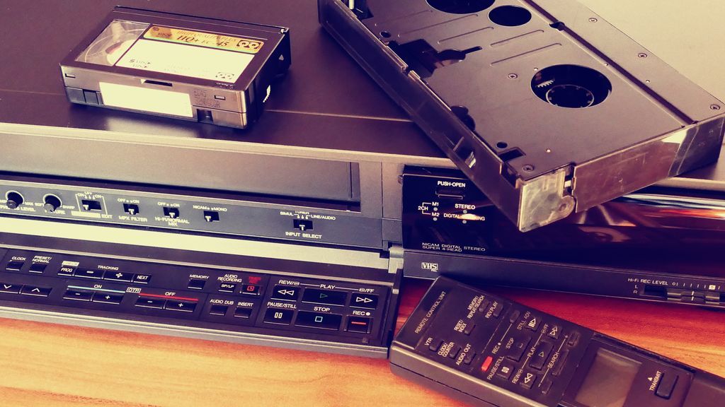 Video cassette player fotografías e imágenes de alta resolución - Alamy