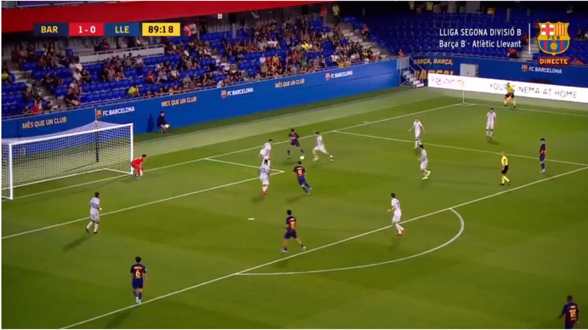 Increíble golazo de Álex Collado en el Barça 'B': se va de seis con tres caños y marca de tacón Increíble golazo de Álex Collado en el Barça 'B': se va de seis con tres caños y marca de tacón