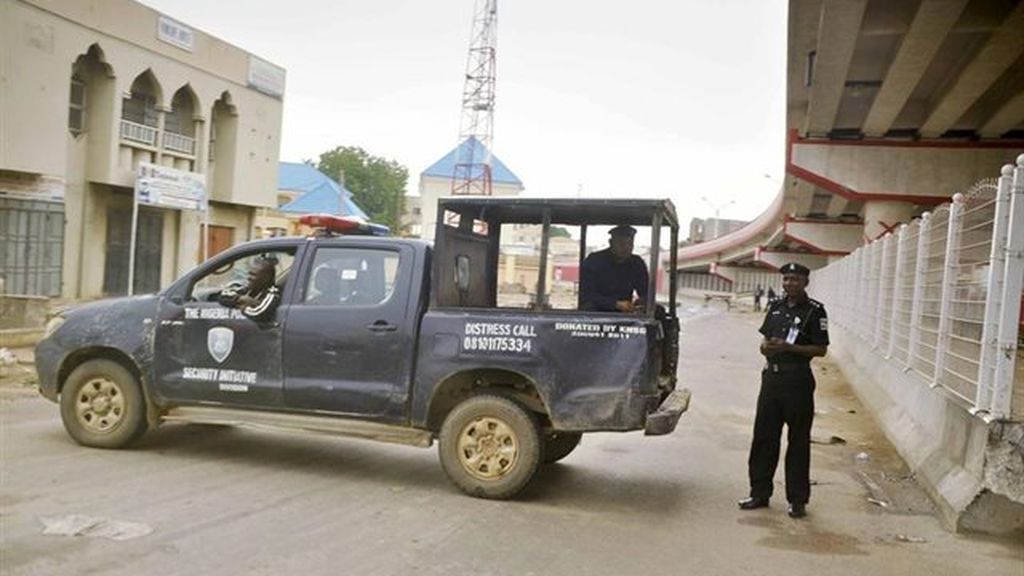 La Policía de Nigeria rescata a 19 embarazadas y cuatro niños en una operación contra el tráfico de recién nacidos La Policía de Nigeria rescata a 19 embarazadas y cuatro niños en una operación contra el tráfico de recién nacidos