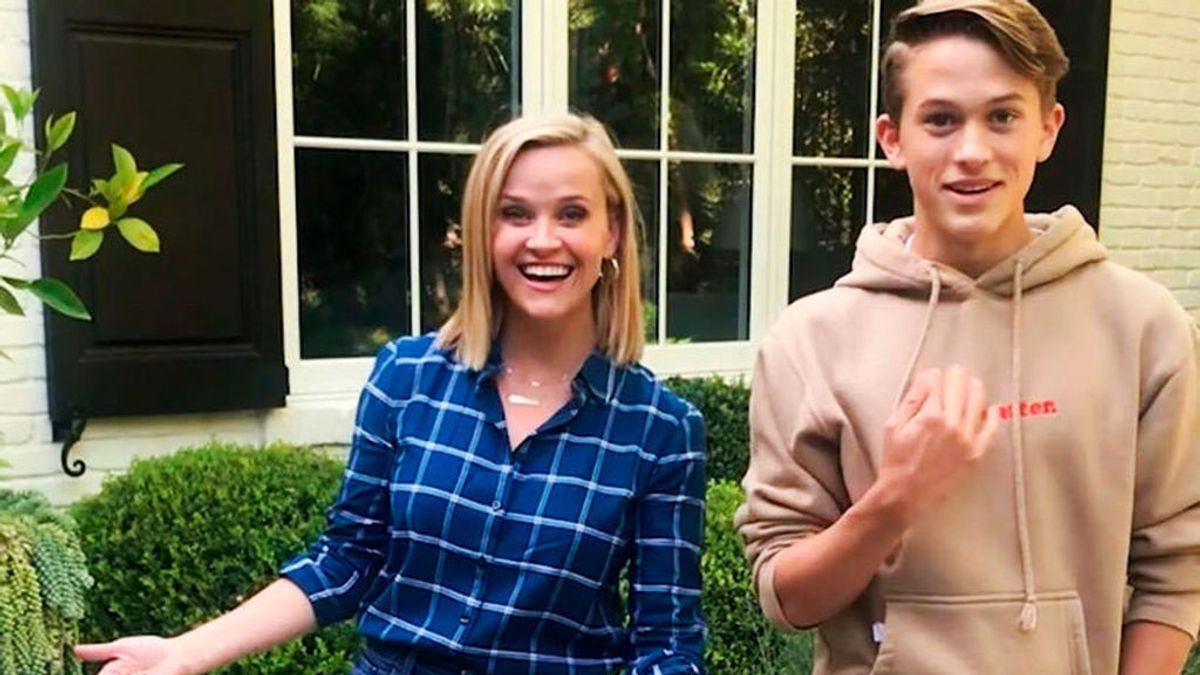 201909-30-REESEWITHERSPOON-TIKTOK-INSTAGRAM 201909-30-REESEWITHERSPOON-TIKTOK-INSTAGRAM
