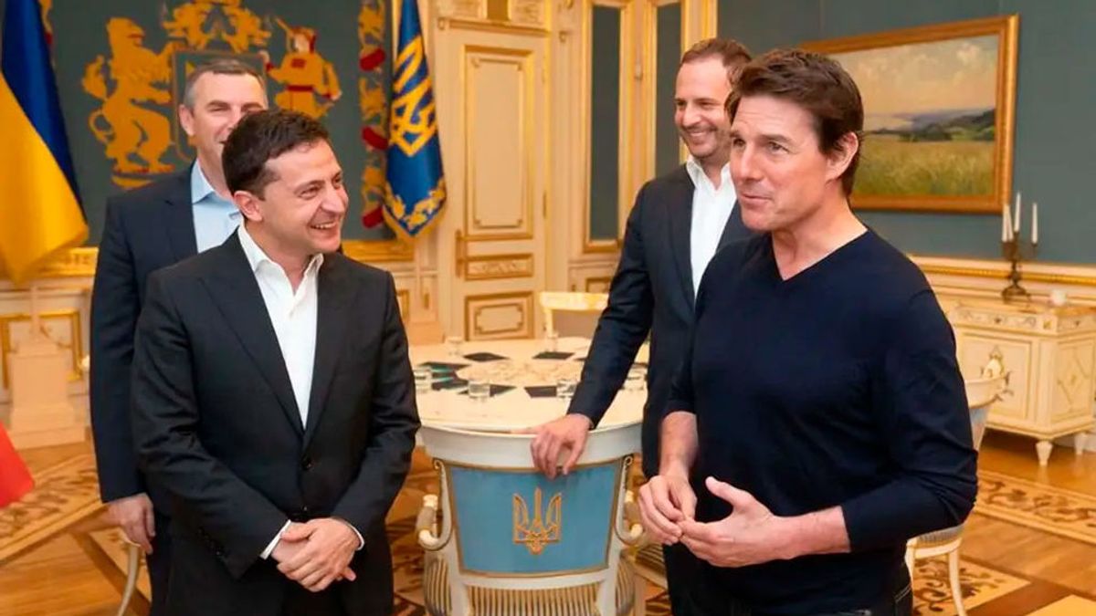 El encuentro de Tom Cruise con el también actor presidente ucraniano: "Eres muy guapo" El encuentro de Tom Cruise con el también actor presidente ucraniano: "Eres muy guapo"