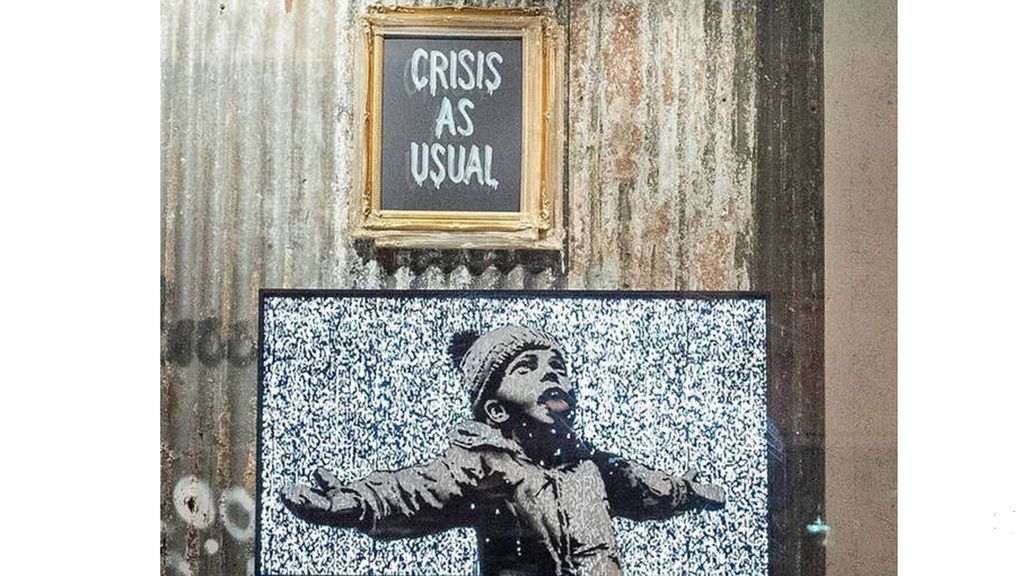 Banksy pone a la venta obras "ofensivas" e "imprácticas" para comprar un barco y salvar inmigrantes