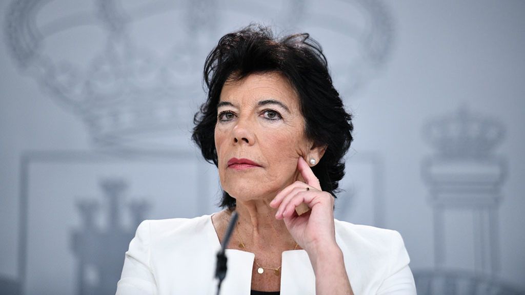 La JEC pide a Isabel Celaá que no haga valoraciones "electoralistas" tras los Consejos de Ministros La JEC pide a Isabel Celaá que no haga valoraciones "electoralistas" tras los Consejos de Ministros