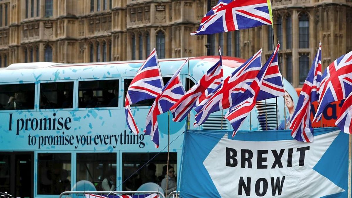 Johnson vuelve a pedir respaldo al Brexit en el Parlamento