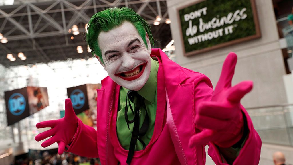 El FBI alerta a la Policía de posibles tiroteos en las salas de cine en el estreno de 'Joker' El FBI alerta a la Policía de posibles tiroteos en las salas de cine en el estreno de 'Joker'