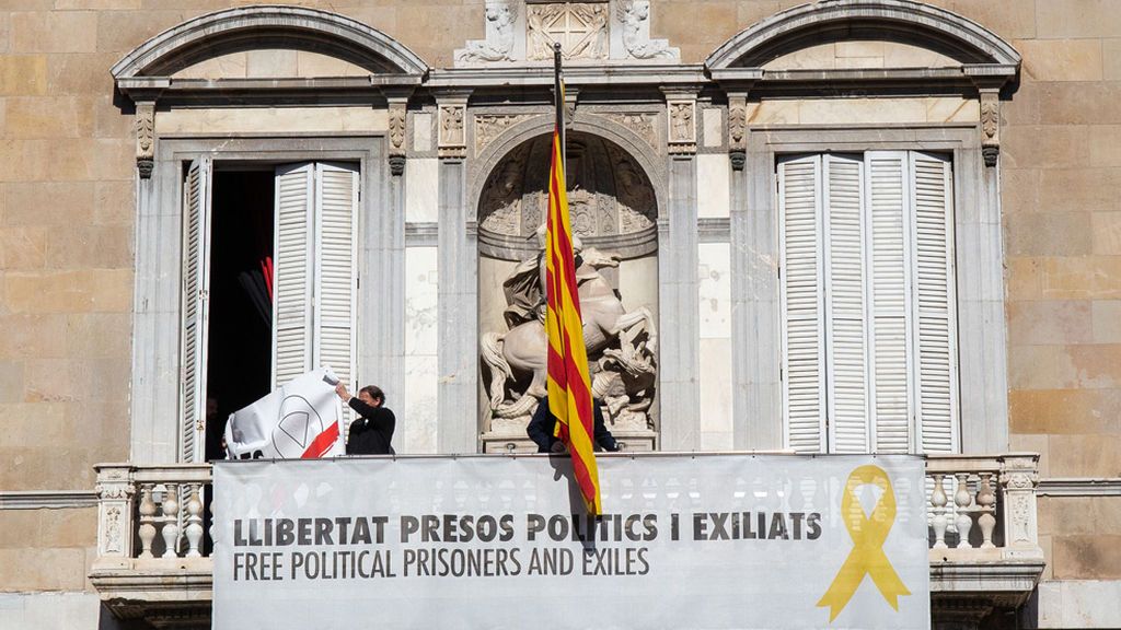 El gobierno de Torra empieza a retirar los plazos amarillos El gobierno de Torra empieza a retirar los plazos amarillos