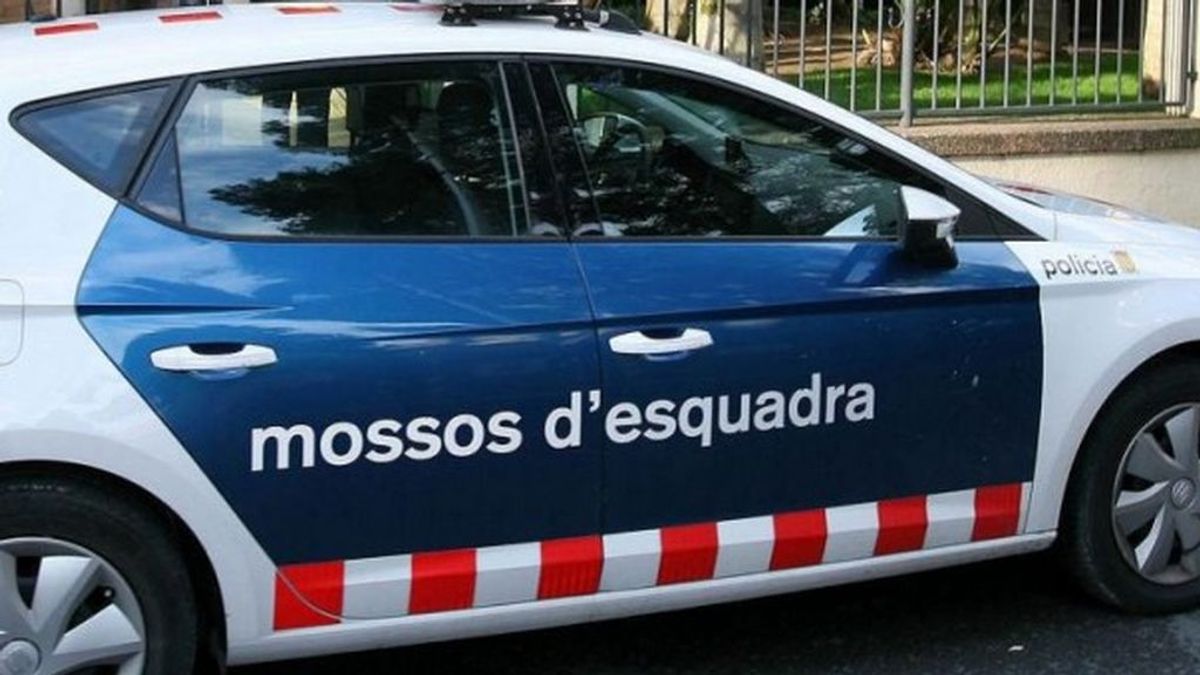 Un coche de los Mossos d'Esquadra atropella a una niña de 8 años en Reus, Tarragona